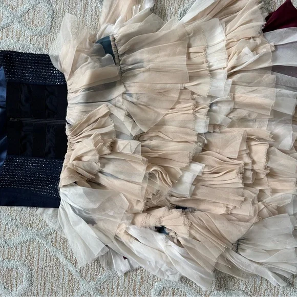 Alice + Olivia Ruffled Strapless Dress - Sample size - Picture 5 of 9